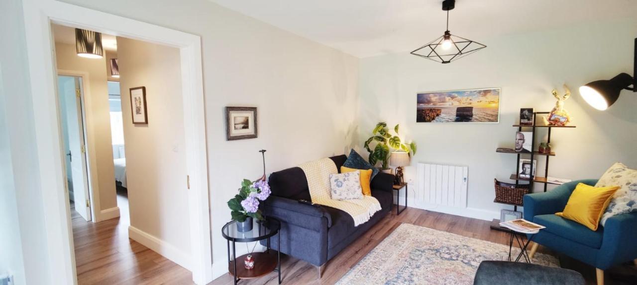 Butterfly Guesthouse - Entire Home Within 5Km Of Galway City Exterior foto